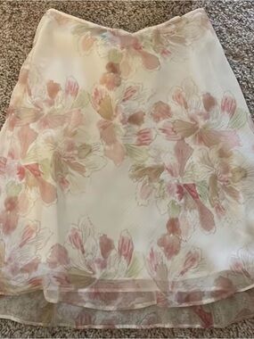 Floral Pastel A-Line Skirt - White / Pink